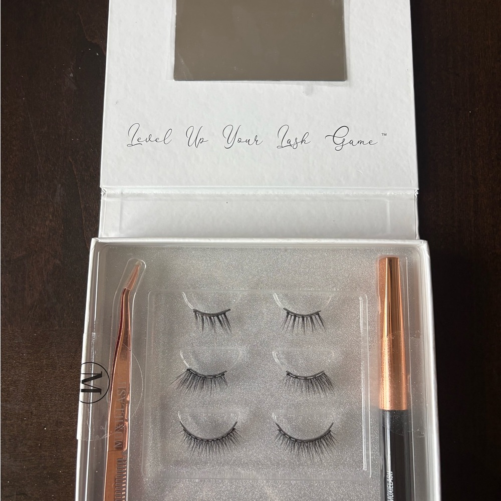 Moxielash Natural Kit Magnetic Eyelash Eyeliner Set 3 Pairs of Silky Lashes NEW